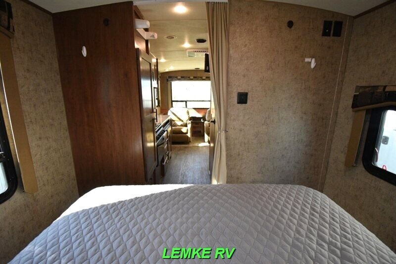 2018 Outdoors RV Creekside 21RD   - Photo 17 - Rocklin, CA 95677