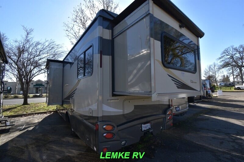 2015 Itasca Navion 24G   - Photo 7 - Rocklin, CA 95677