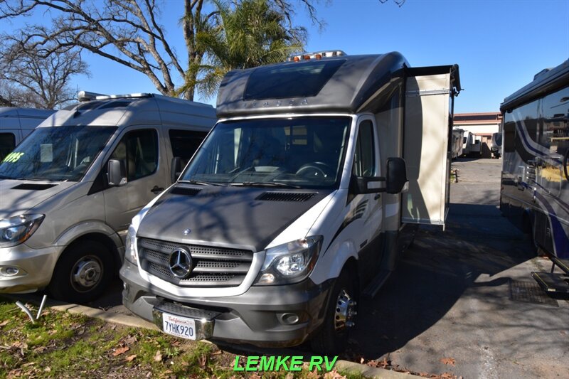 2015 Itasca Navion 24G   - Photo 6 - Rocklin, CA 95677