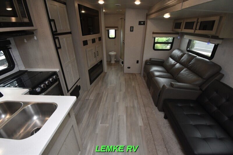 2022 Forest River Rockwood Ultra Lite 2912BS   - Photo 2 - Rocklin, CA 95677