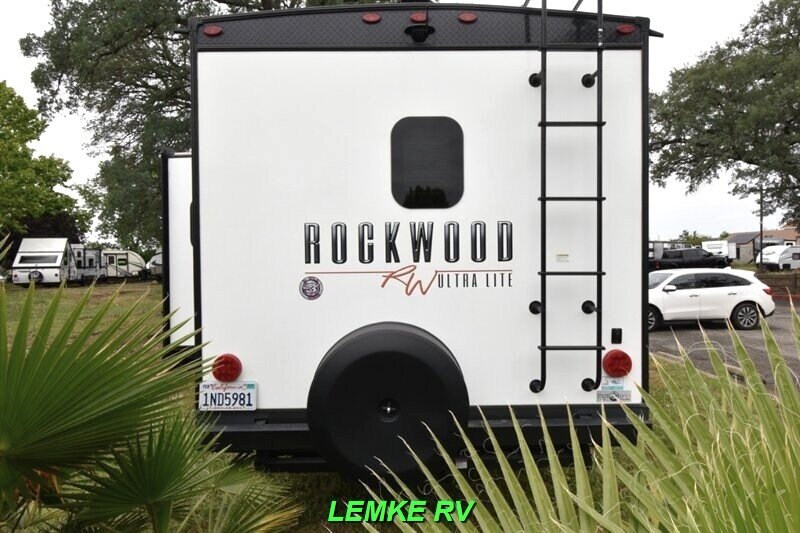 2022 Forest River Rockwood Ultra Lite 2912BS   - Photo 27 - Rocklin, CA 95677