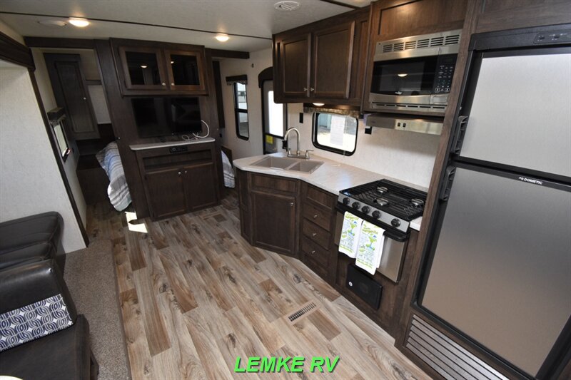 2019 Starcraft Autumn Ridge Outfitter 26BHS   - Photo 10 - Rocklin, CA 95677