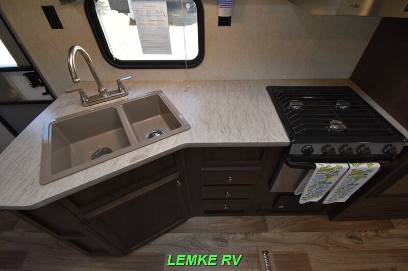 2019 Starcraft Autumn Ridge Outfitter 26BHS   - Photo 13 - Rocklin, CA 95677