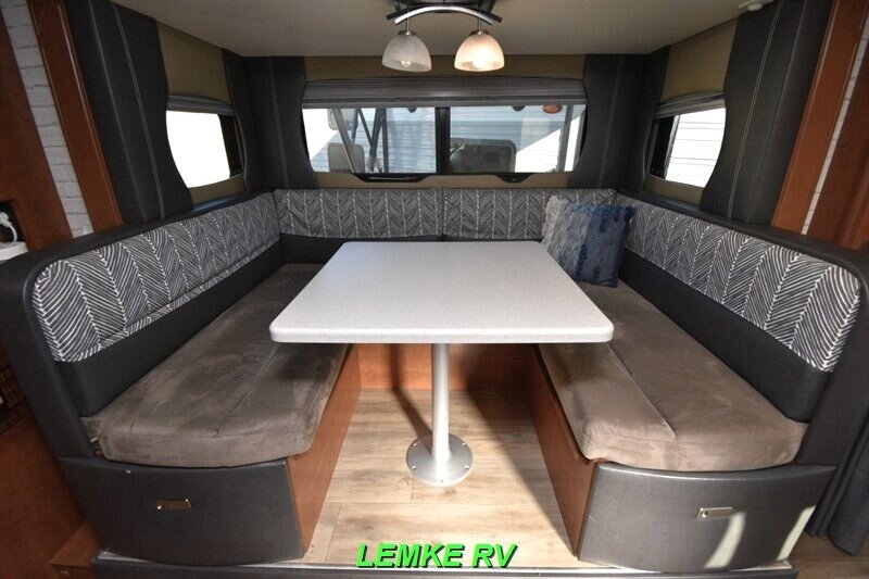 2017 Lance 1985   - Photo 15 - Rocklin, CA 95677