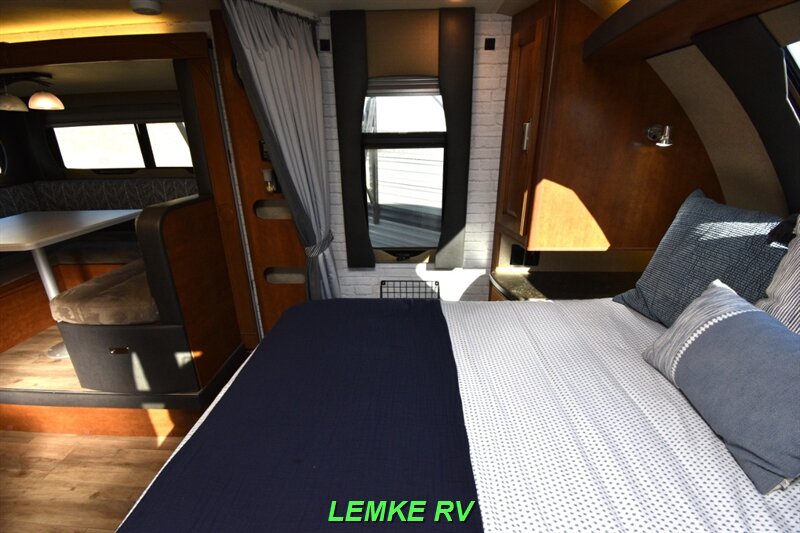 2017 Lance 1985   - Photo 16 - Rocklin, CA 95677