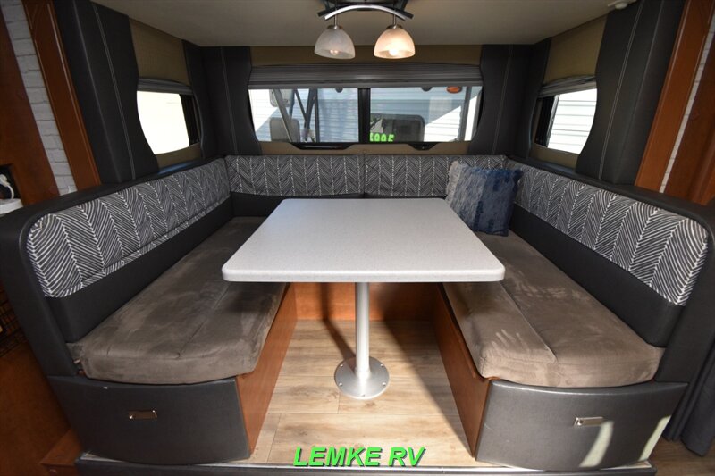 2017 Lance 1985   - Photo 14 - Rocklin, CA 95677