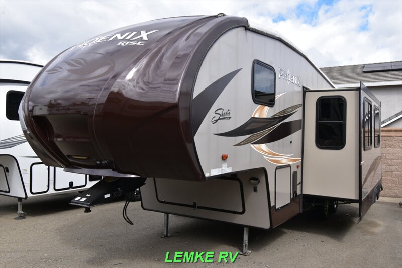 2015 Shasta Phoenix 28RBXLT   - Photo 6 - Rocklin, CA 95677