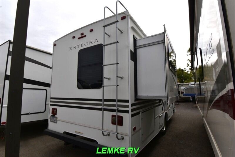 2020 Entegra Odyssey 24B   - Photo 8 - Rocklin, CA 95677