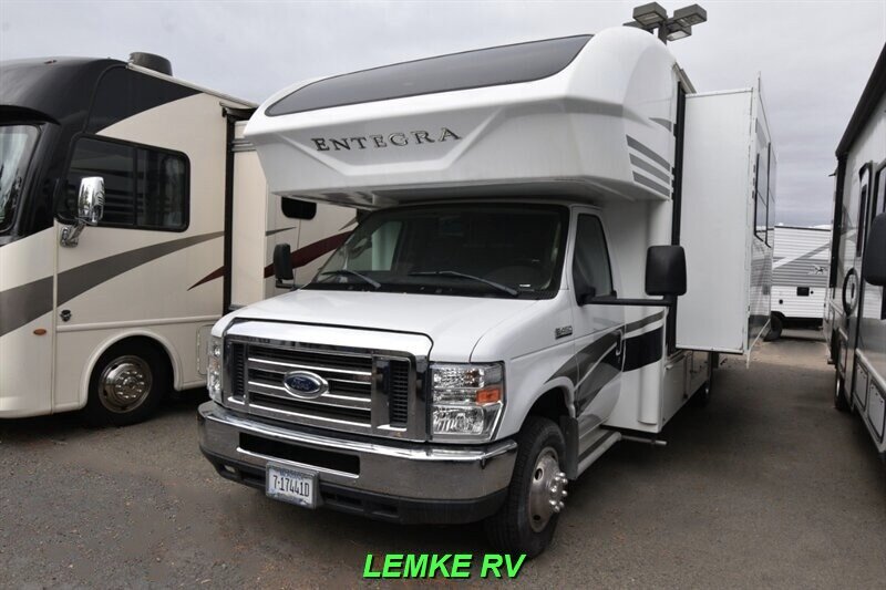 2020 Entegra Odyssey 24B   - Photo 6 - Rocklin, CA 95677