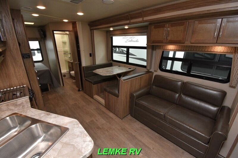 2020 Entegra Odyssey 24B   - Photo 11 - Rocklin, CA 95677