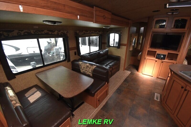 2015 CrossRoads RV Sunset Trail Super Lite 270BH   - Photo 21 - Rocklin, CA 95677