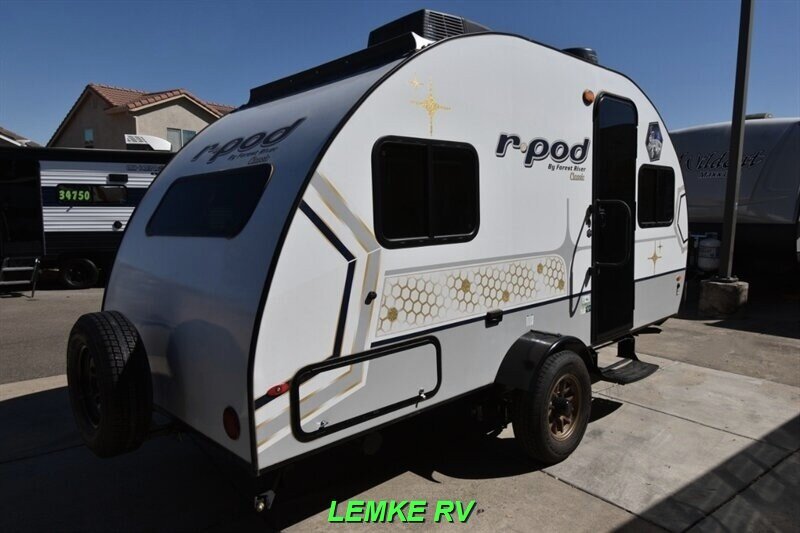 2024 Forest River R-Pod RP-171C   - Photo 9 - Rocklin, CA 95677