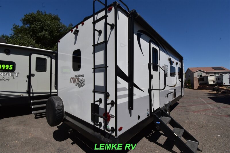 2020 Forest River Rockwood Mini Lite 2511S   - Photo 9 - Rocklin, CA 95677