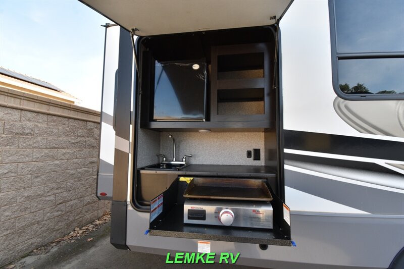 2022 Highland Ridge Open Range Roamer 264RLS   - Photo 9 - Rocklin, CA 95677