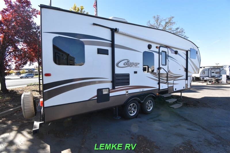 2015 Keystone Cougar Half-Ton 279RKSWE   - Photo 8 - Rocklin, CA 95677