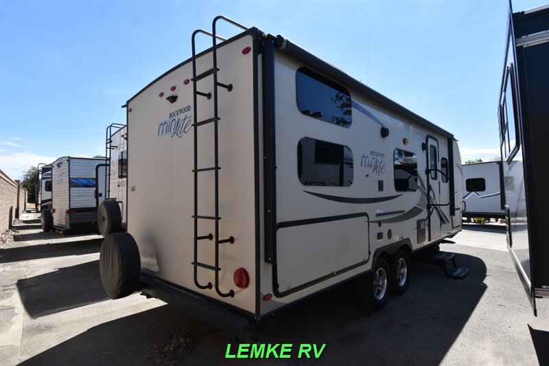 2018 Forest River Rockwood Mini Lite 2508BH   - Photo 8 - Rocklin, CA 95677