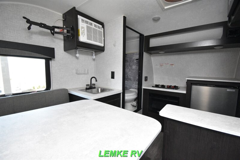 2022 Braxton Creek Bushwhacker Plus 15FK   - Photo 17 - Rocklin, CA 95677