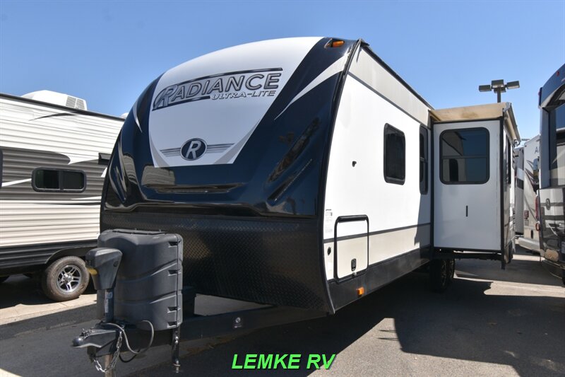 2020 Cruiser RV Radiance Ultra-Lite 26KB   - Photo 6 - Rocklin, CA 95677