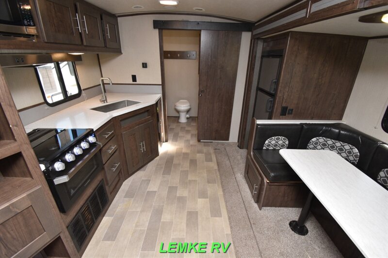 2020 Cruiser RV Radiance Ultra-Lite 26KB   - Photo 2 - Rocklin, CA 95677