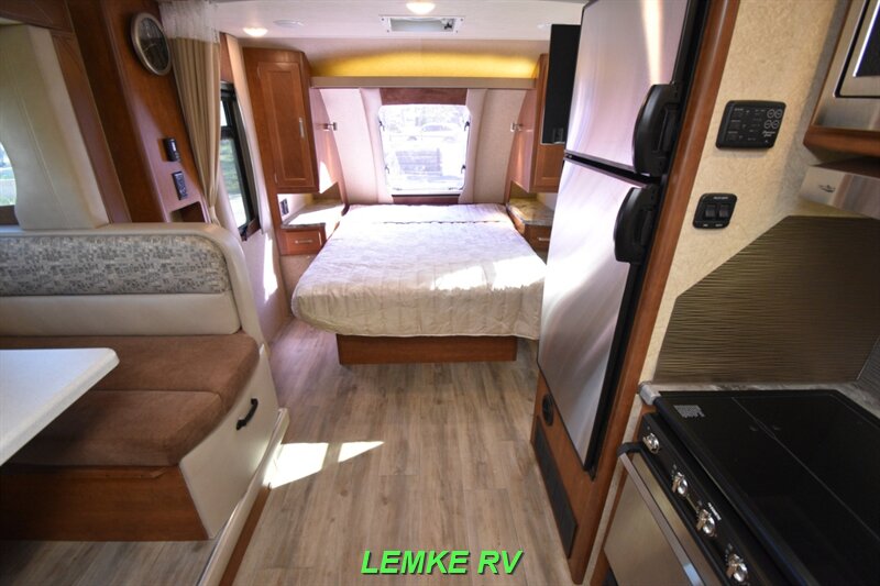 2021 Lance 1995   - Photo 5 - Rocklin, CA 95677