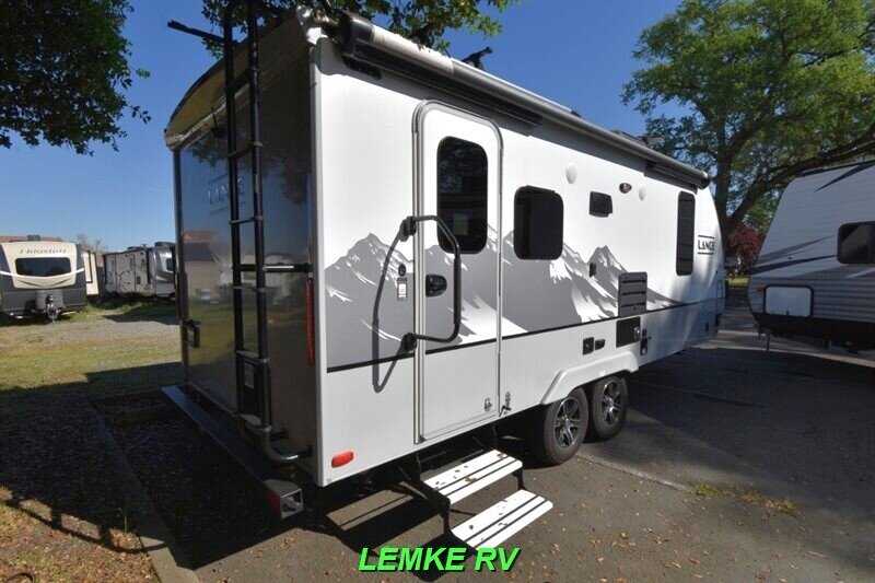 2021 Lance 1995   - Photo 8 - Rocklin, CA 95677