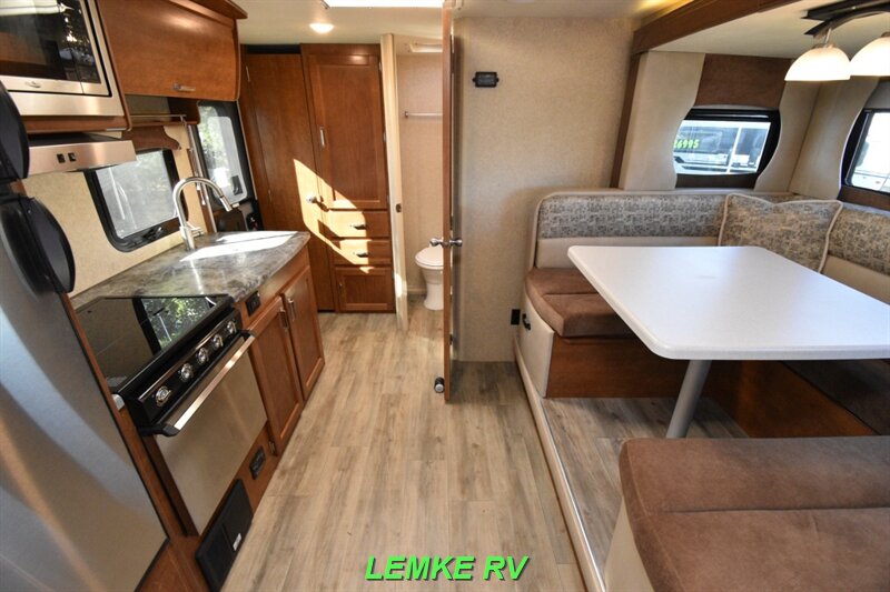 2021 Lance 1995   - Photo 2 - Rocklin, CA 95677