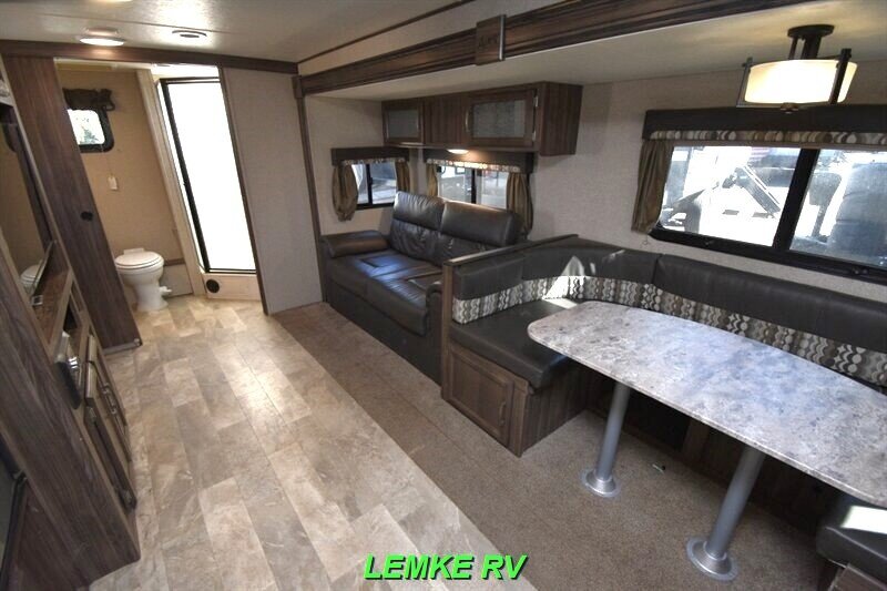 2018 Coachmen Apex Ultra-Lite 265RBSS   - Photo 12 - Rocklin, CA 95677