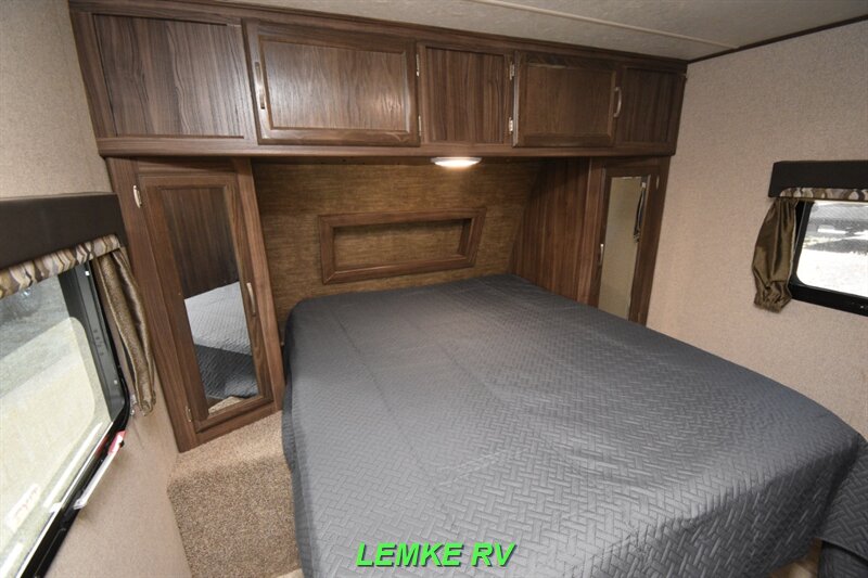 2018 Coachmen Apex Ultra-Lite 265RBSS   - Photo 18 - Rocklin, CA 95677