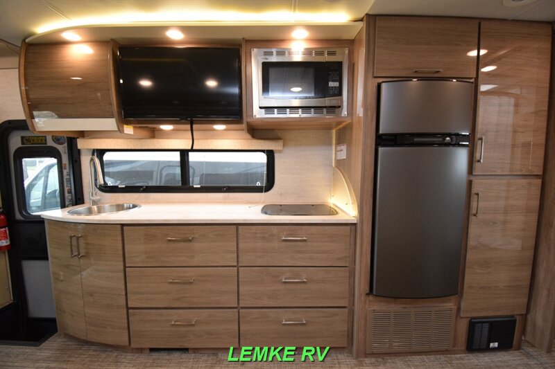 2020 Entegra Qwest 24R   - Photo 14 - Rocklin, CA 95677