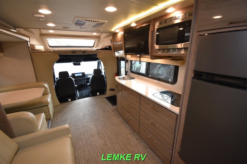 2020 Entegra Qwest 24R   - Photo 17 - Rocklin, CA 95677