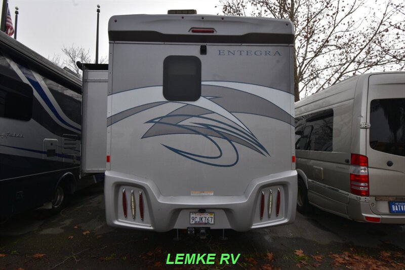 2020 Entegra Qwest 24R   - Photo 8 - Rocklin, CA 95677