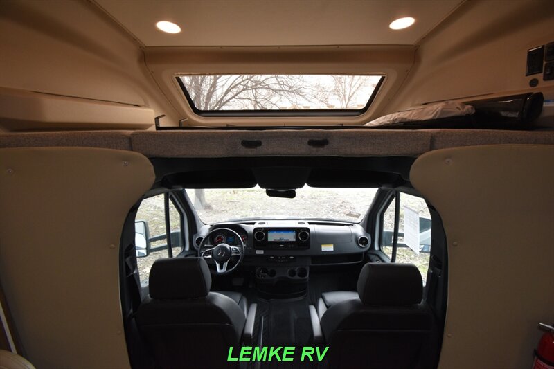 2020 Entegra Qwest 24R   - Photo 15 - Rocklin, CA 95677