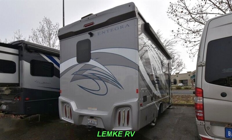 2020 Entegra Qwest 24R   - Photo 8 - Rocklin, CA 95677
