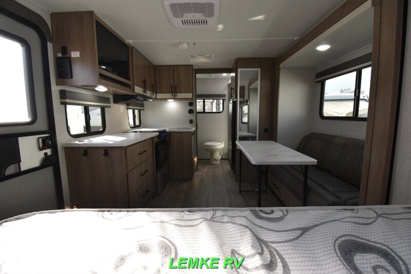 2024 Grand Design Imagine AIM 16ML   - Photo 18 - Rocklin, CA 95677