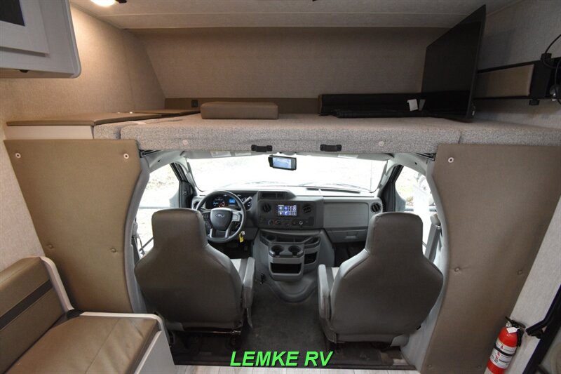 2024 Coachmen Freelander 22XG   - Photo 15 - Rocklin, CA 95677