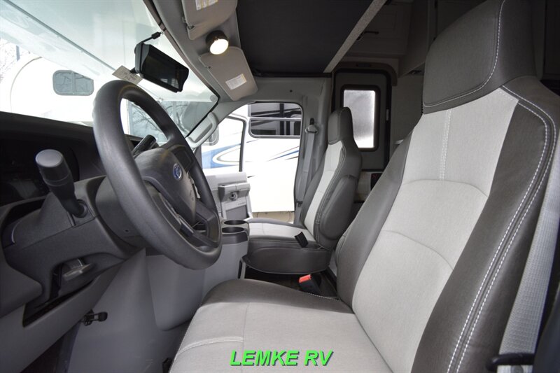 2024 Coachmen Freelander 22XG   - Photo 23 - Rocklin, CA 95677