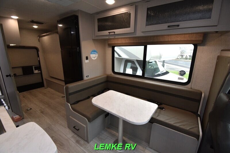 2024 Coachmen Freelander 22XG   - Photo 10 - Rocklin, CA 95677