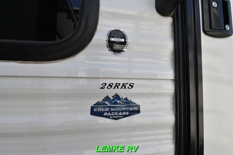 2021 Keystone Hideout 28RKS   - Photo 10 - Rocklin, CA 95677