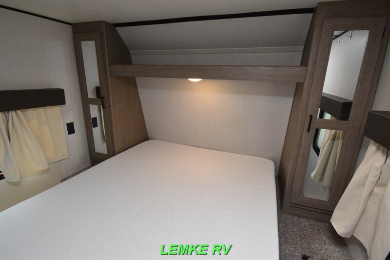 2021 Keystone Hideout 28RKS   - Photo 20 - Rocklin, CA 95677