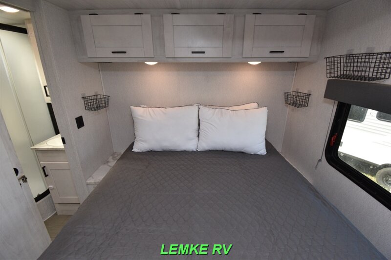2023 East To West Entrada 3100FB   - Photo 17 - Rocklin, CA 95677
