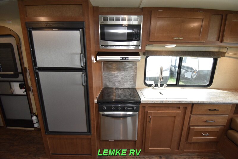 2017 Forest River Wildcat Maxx 255RLX   - Photo 15 - Rocklin, CA 95677