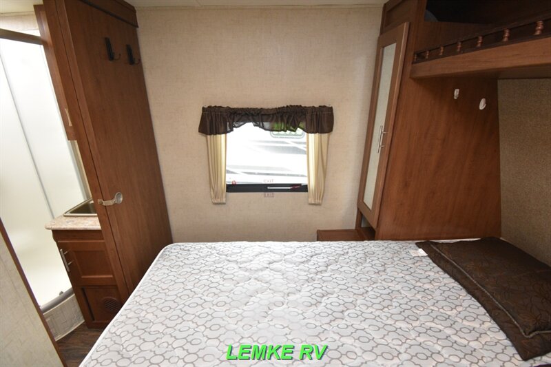 2017 Forest River Wildcat Maxx 255RLX   - Photo 19 - Rocklin, CA 95677