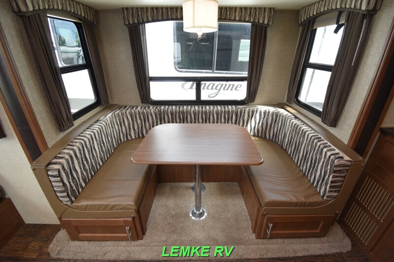 2017 Forest River Wildcat Maxx 255RLX   - Photo 14 - Rocklin, CA 95677