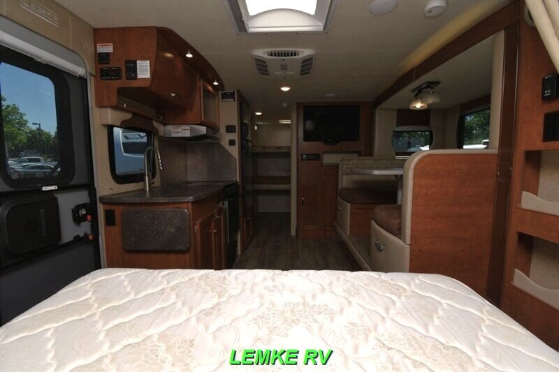 2021 Lance 2185   - Photo 18 - Rocklin, CA 95677