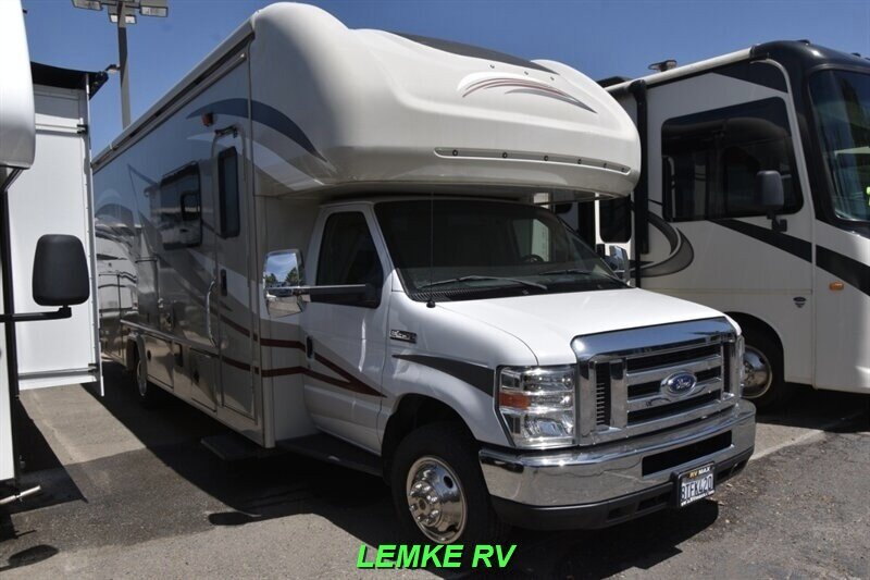 2017 Fleetwood Jamboree 30F   - Photo 1 - Rocklin, CA 95677