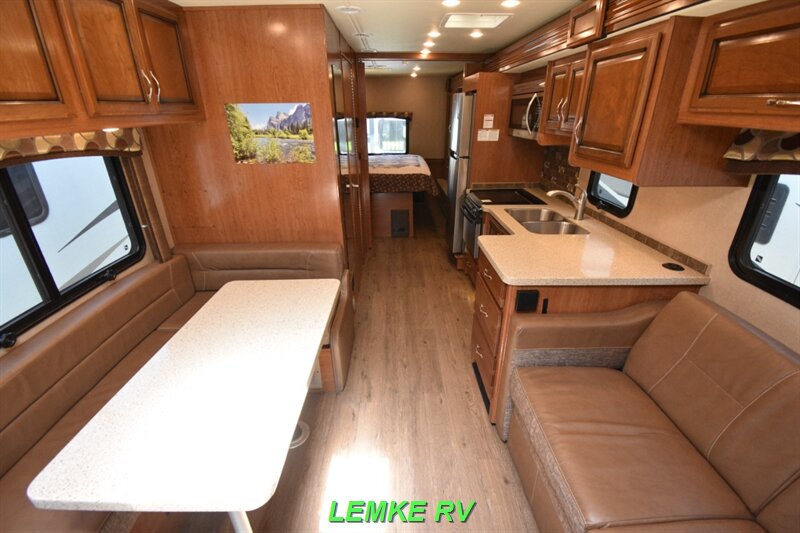 2017 Fleetwood Jamboree 30F   - Photo 2 - Rocklin, CA 95677
