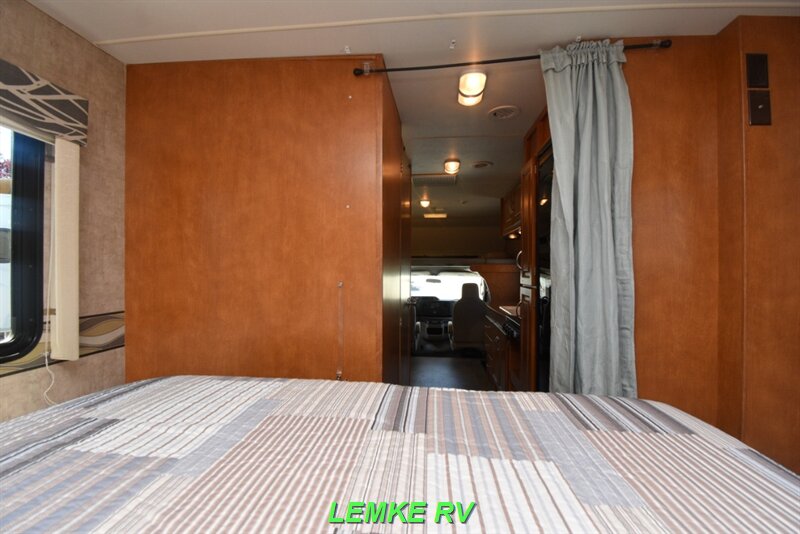2014 Winnebago Minnie Winnie 27Q   - Photo 23 - Rocklin, CA 95677