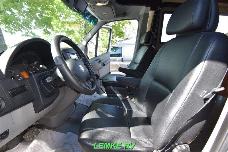 2010 Fleetwood Pulse 24A   - Photo 10 - Rocklin, CA 95677