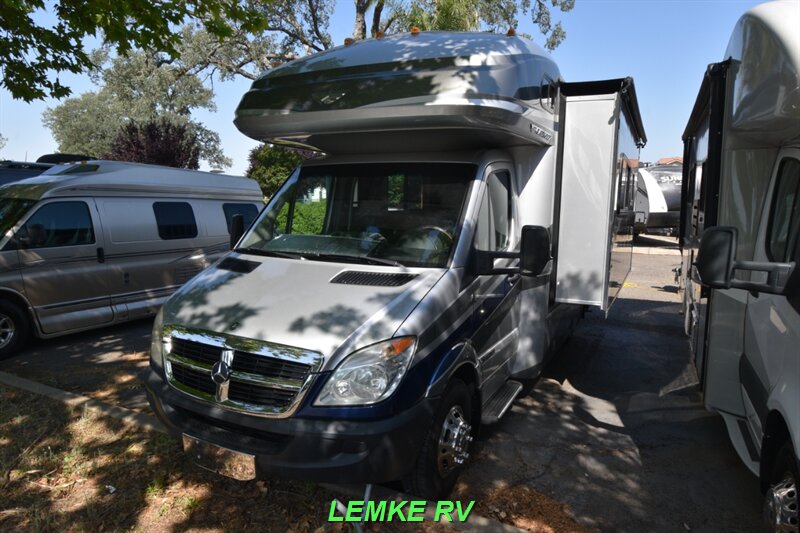2010 Fleetwood Pulse 24A   - Photo 6 - Rocklin, CA 95677