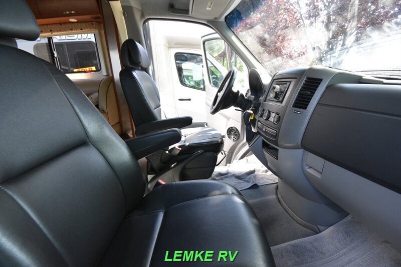 2010 Fleetwood Pulse 24A   - Photo 26 - Rocklin, CA 95677
